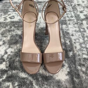 Nine West nude shoes
